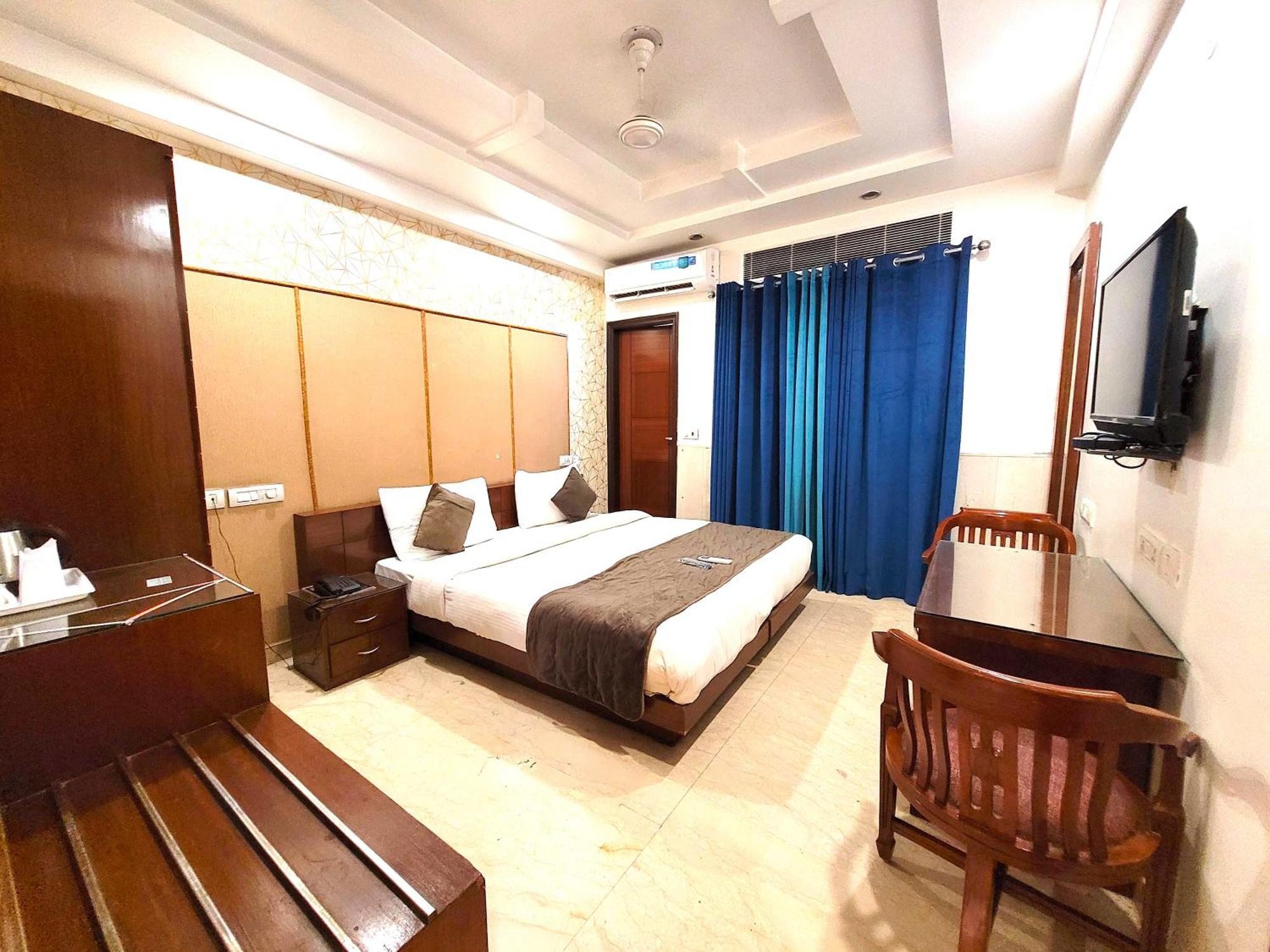 Hotel Daanish residencia Nueva Delhi Exterior foto