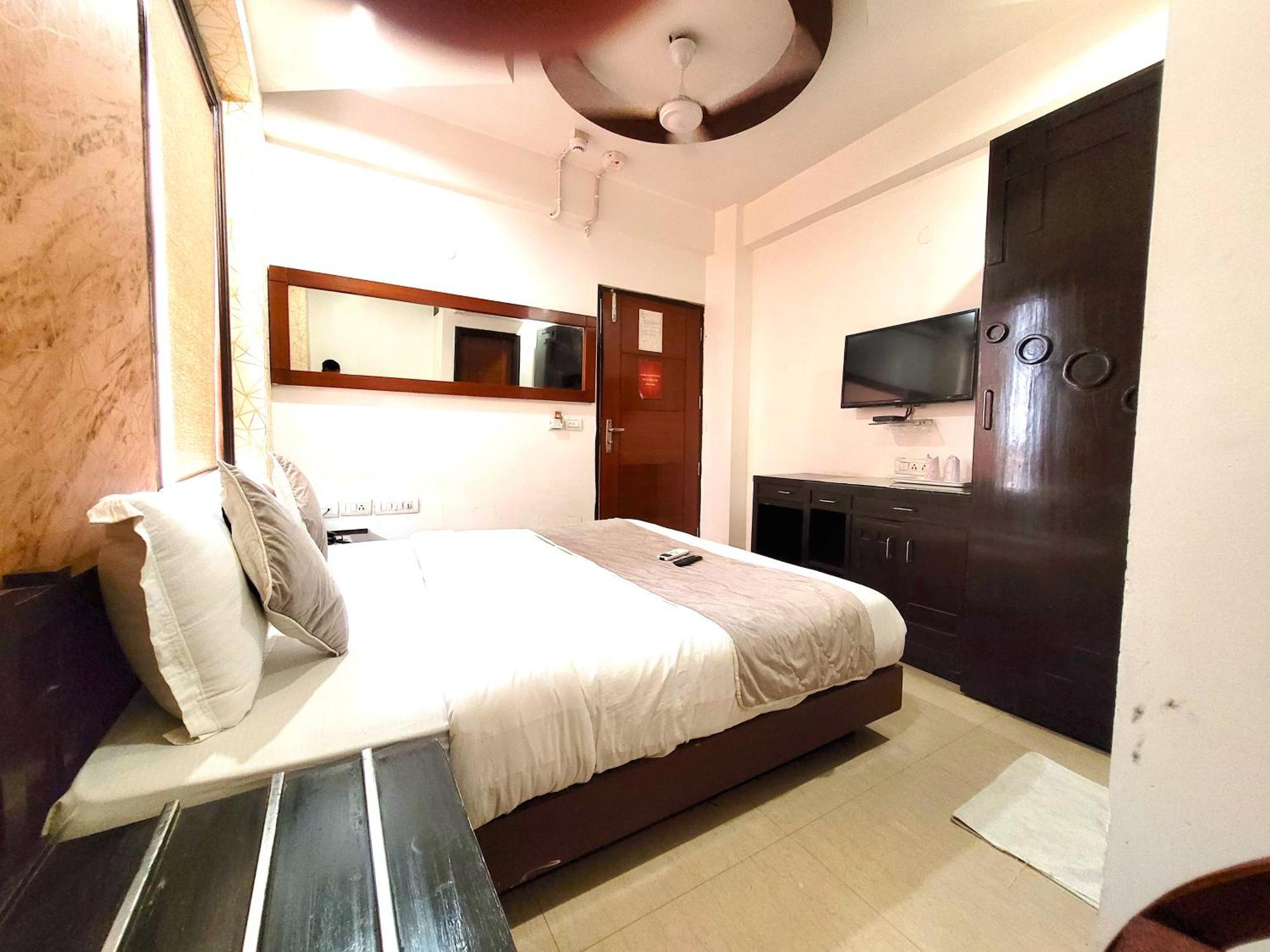 Hotel Daanish residencia Nueva Delhi Exterior foto