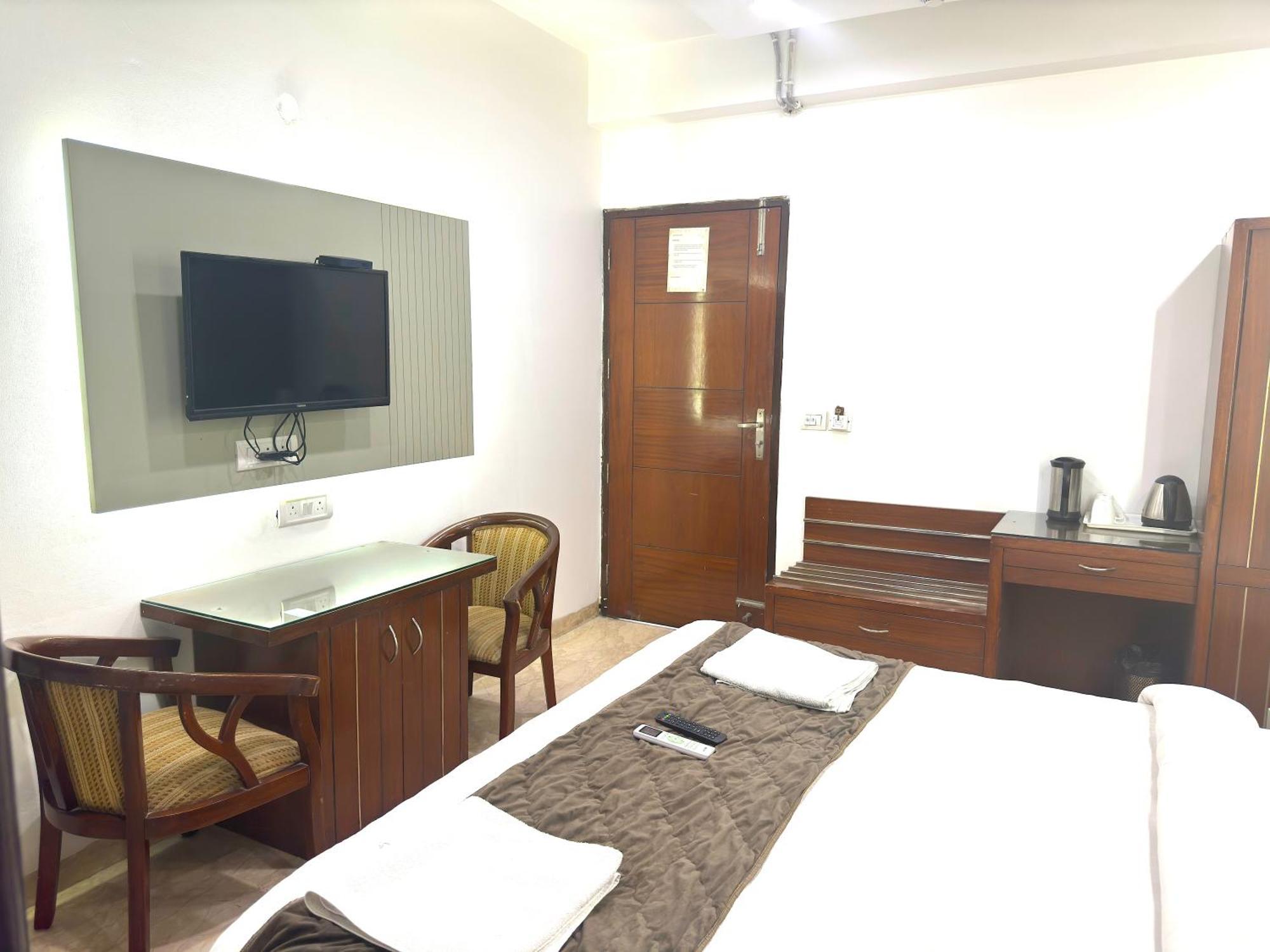 Hotel Daanish residencia Nueva Delhi Exterior foto